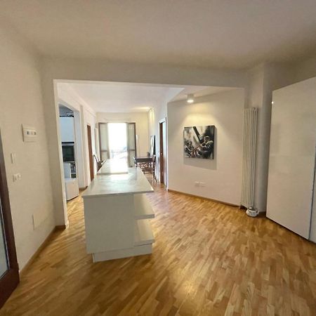 Loft Del Pratello Apartman Bologna Kültér fotó