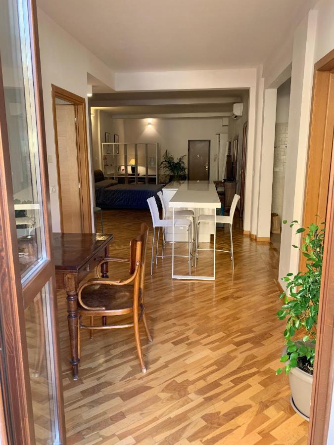 Loft Del Pratello Apartman Bologna Kültér fotó