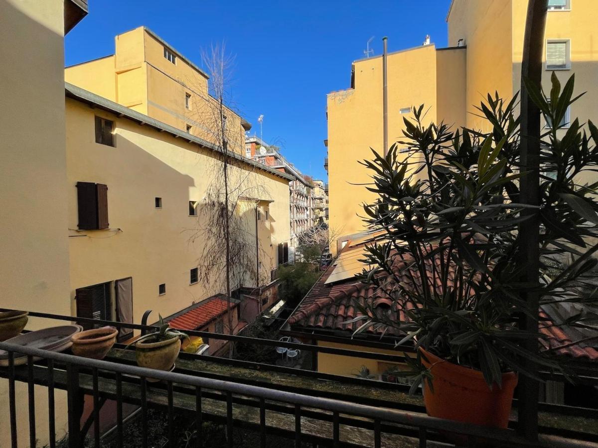 Loft Del Pratello Apartman Bologna Kültér fotó