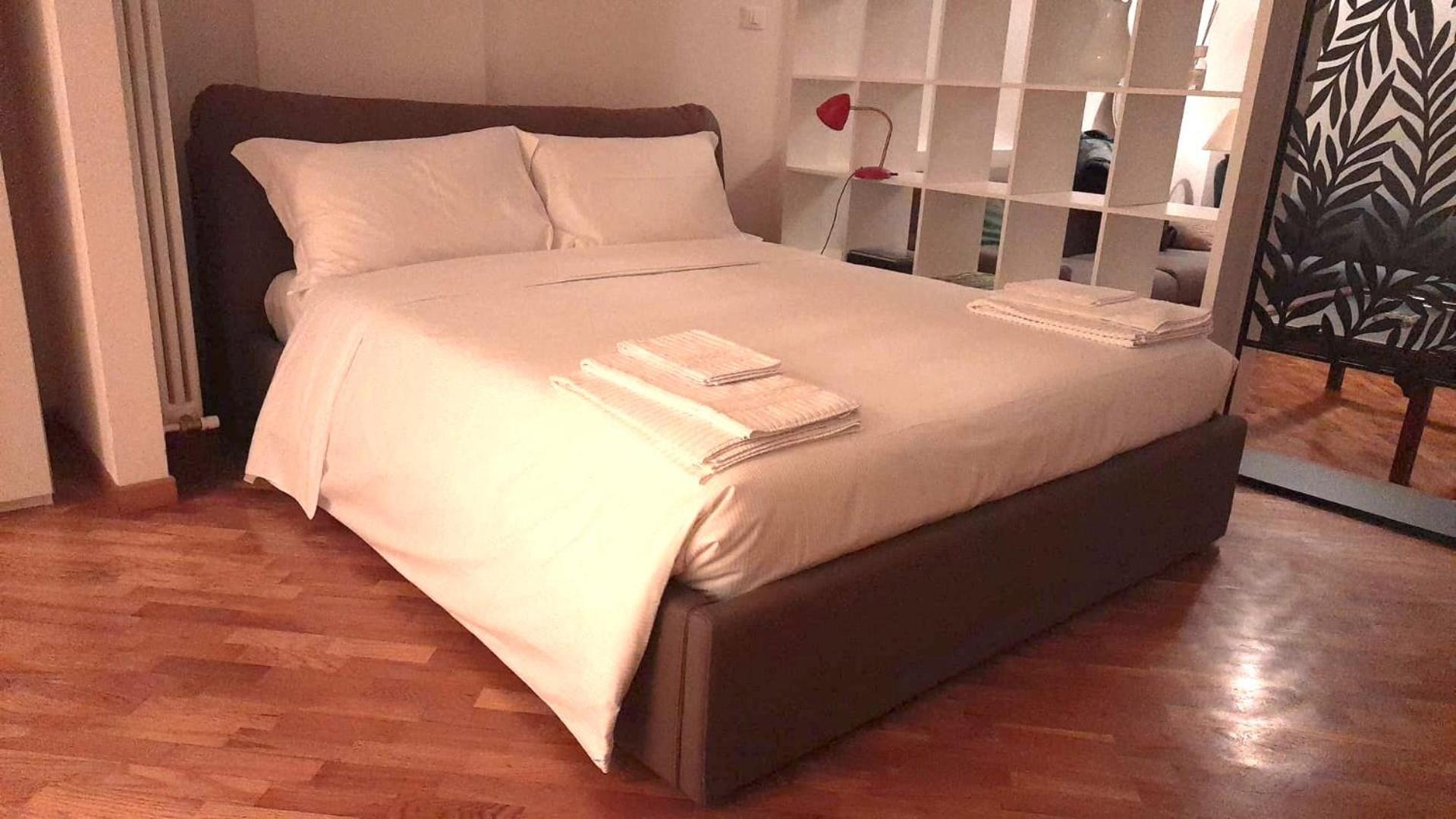 Loft Del Pratello Apartman Bologna Kültér fotó