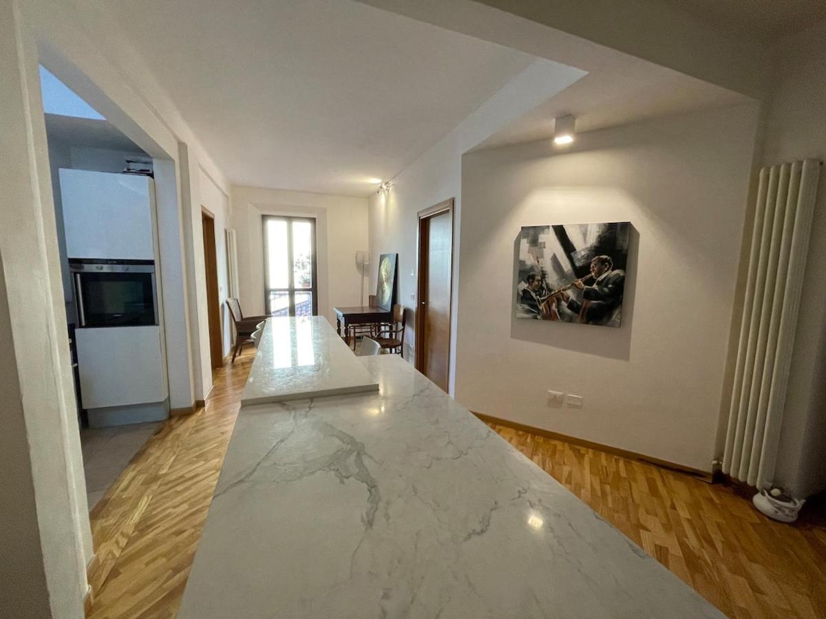 Loft Del Pratello Apartman Bologna Kültér fotó