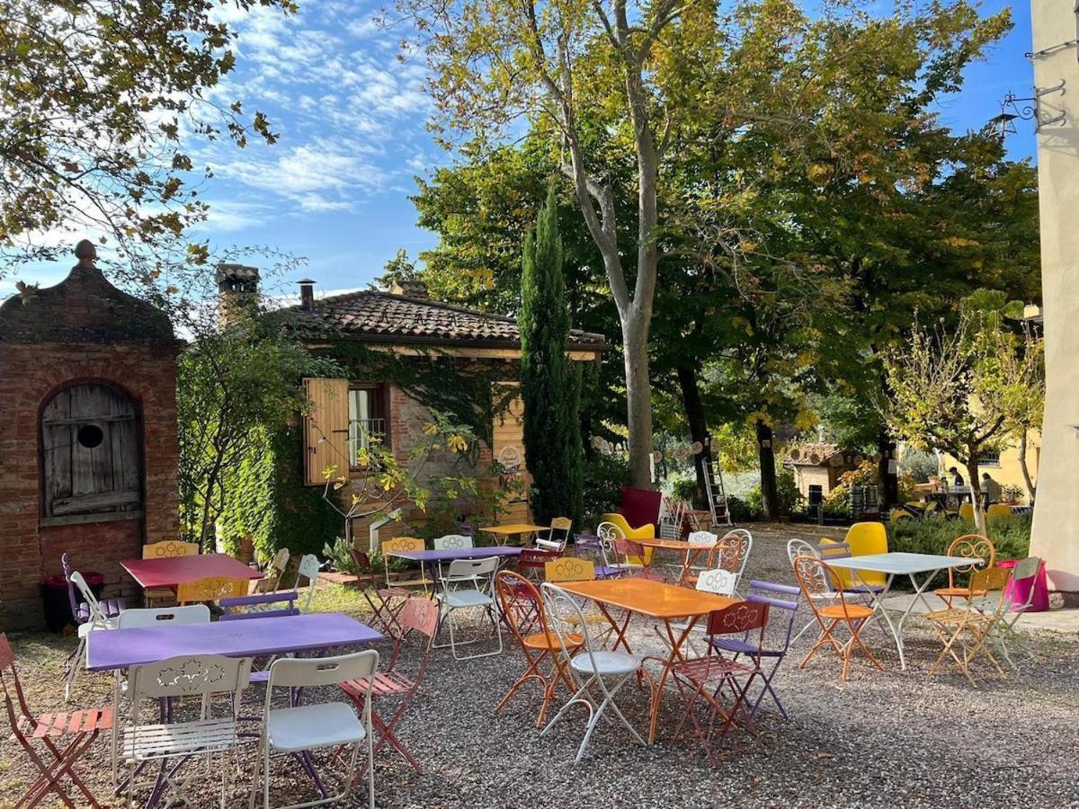 Loft Del Pratello Apartman Bologna Kültér fotó